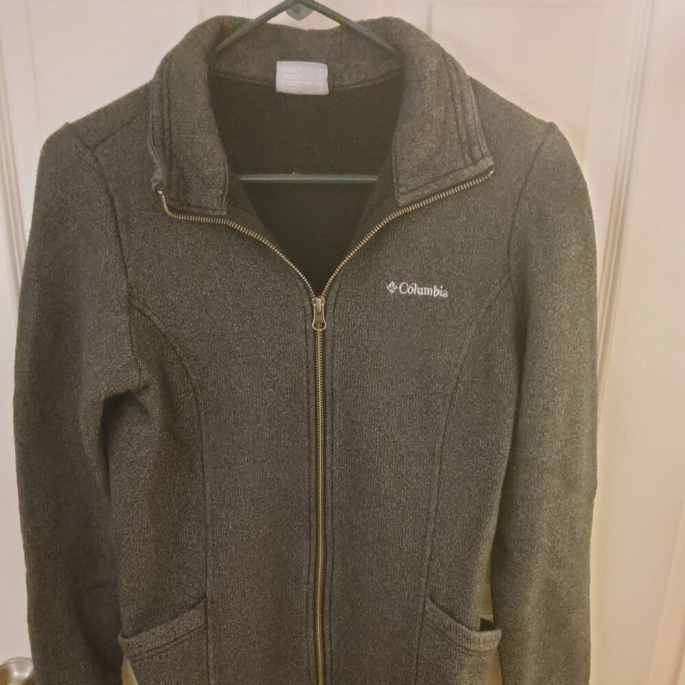 Columbia Zip up sweater